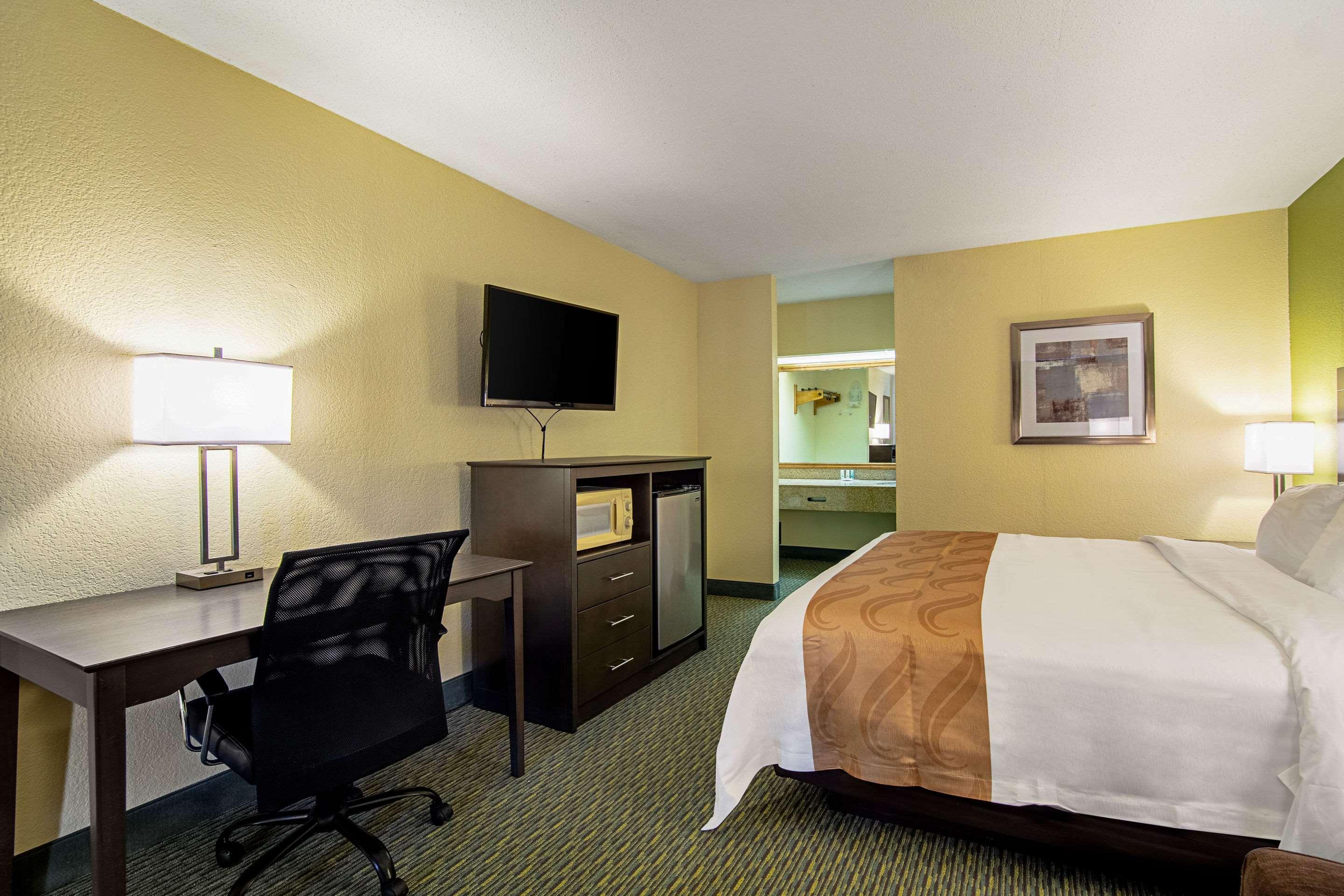 Quality Inn 13/28