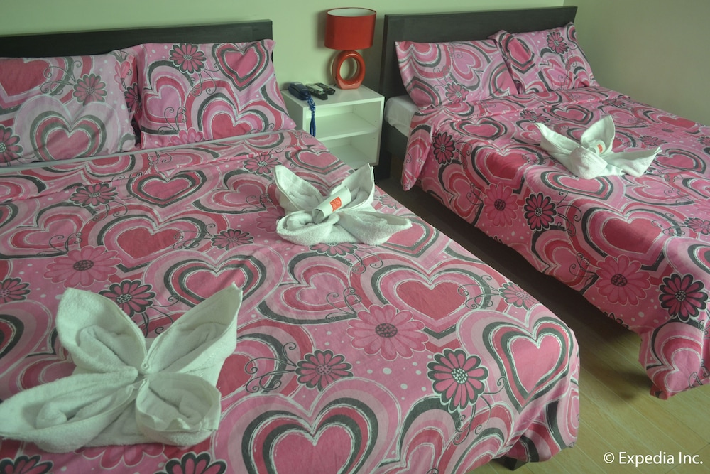 Aroha Hotel 30/39