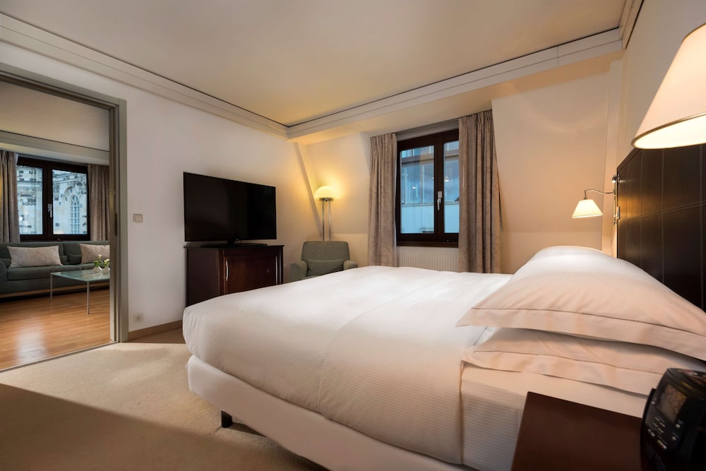Hilton Dresden 23/79