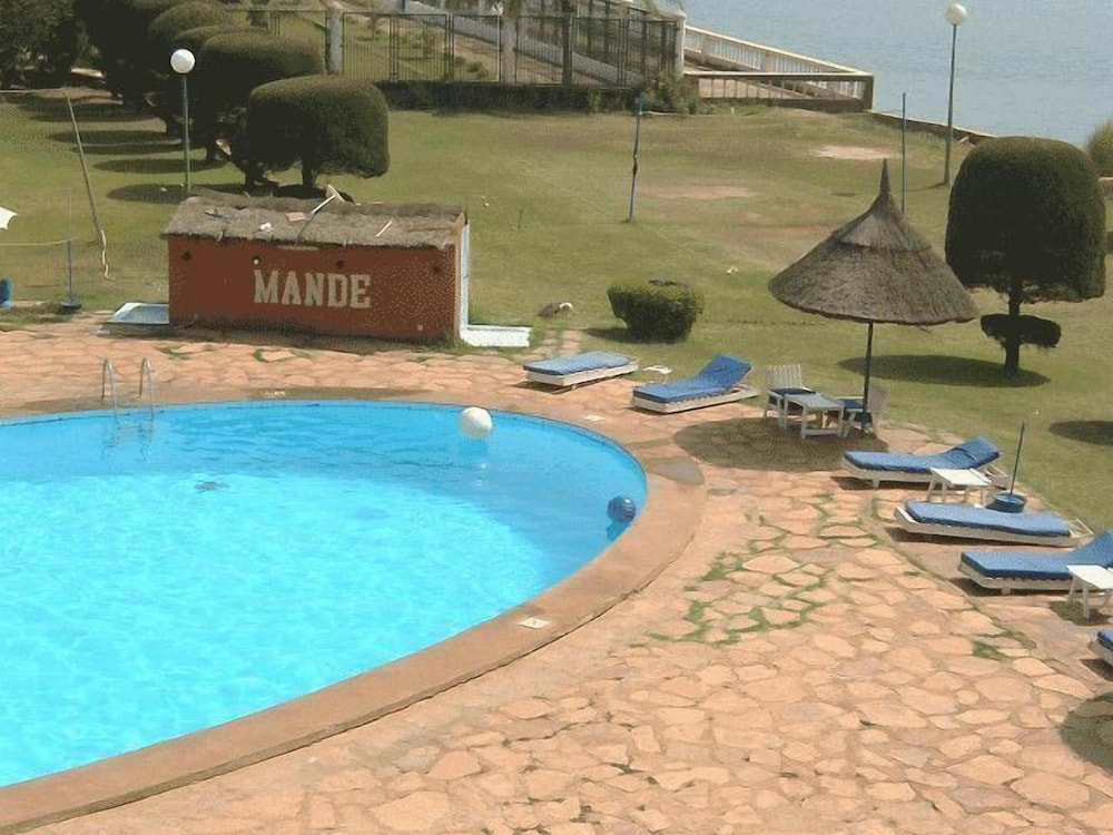 Hotel Mande 33/34