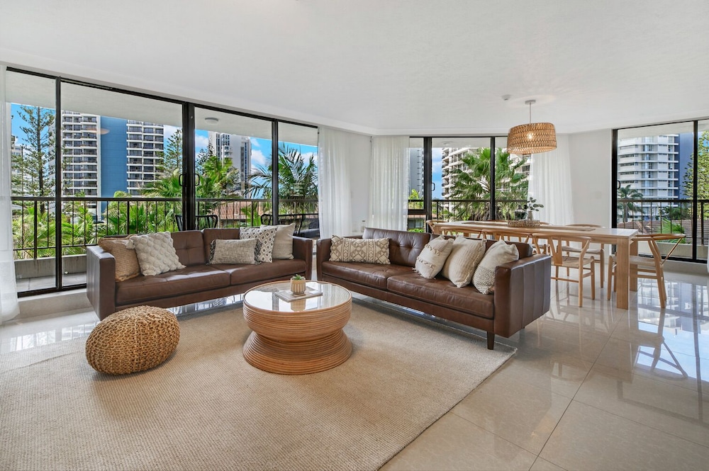 Genesis Holiday Apartments 44/76