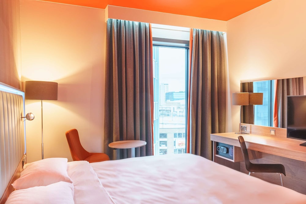 Radisson Hotel Manchester City Centre, A Verified Net Zero Hotel 14/91