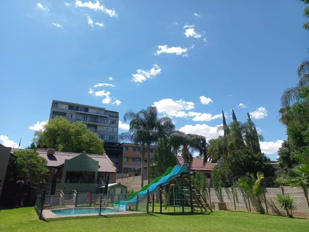 Moon River Guest House 26/50