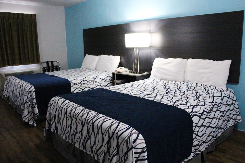 Motel6 New Boston, TX 26/47