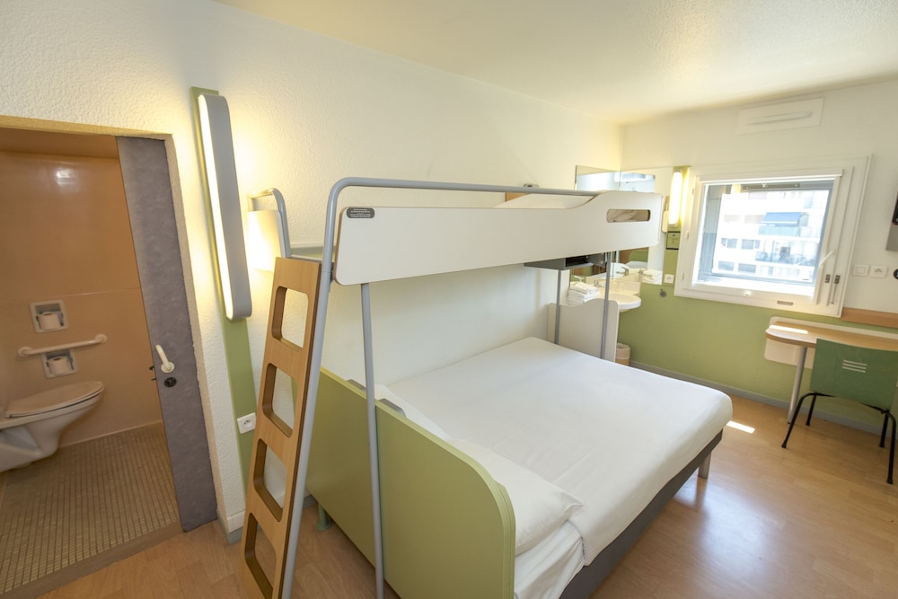 Ibis Budget Marseille Timone 16/70