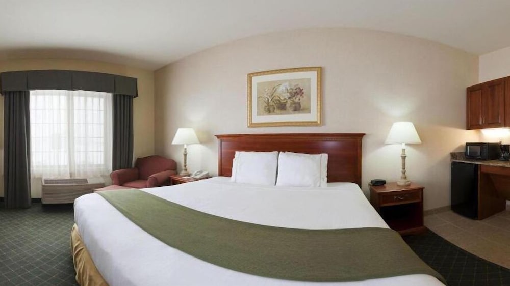 Holiday Inn Express Lebanon 13/36
