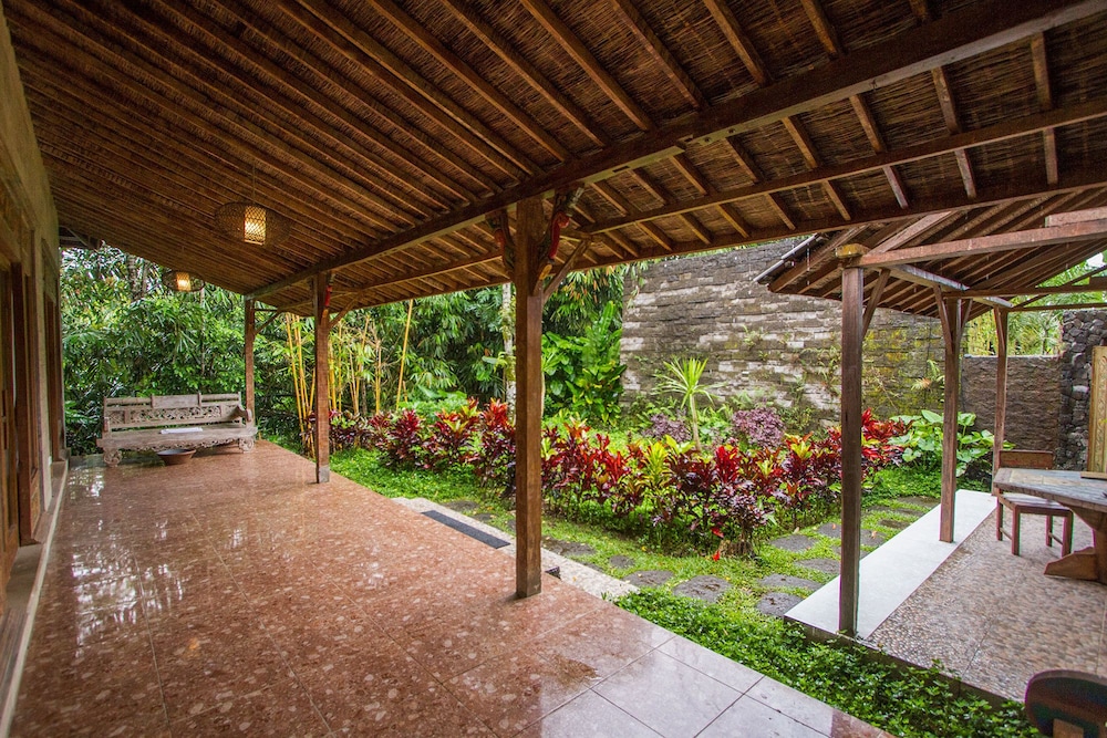 SENETAN VILLAS AND SPA RESORT 38/50
