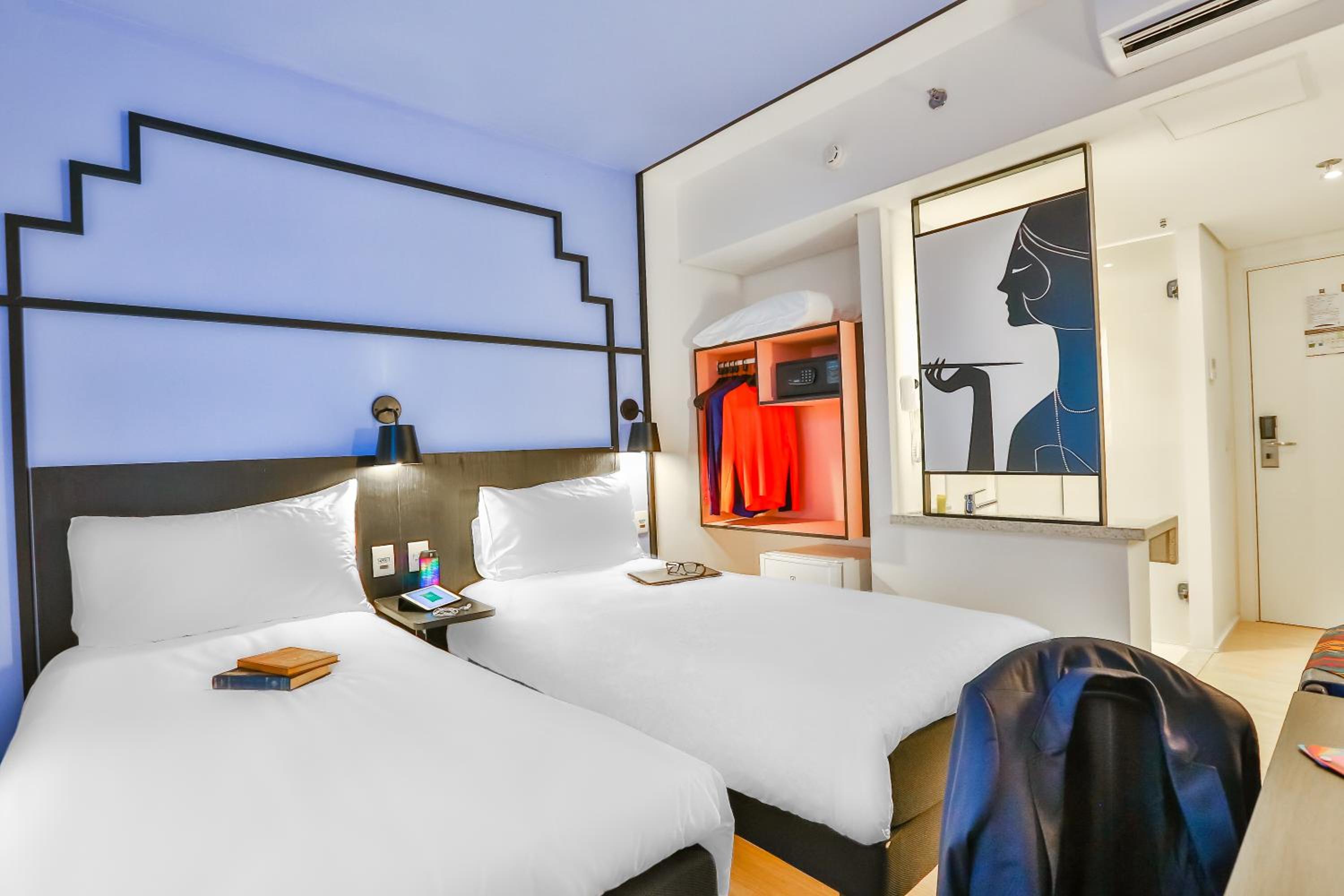 Standard, Twin Beds