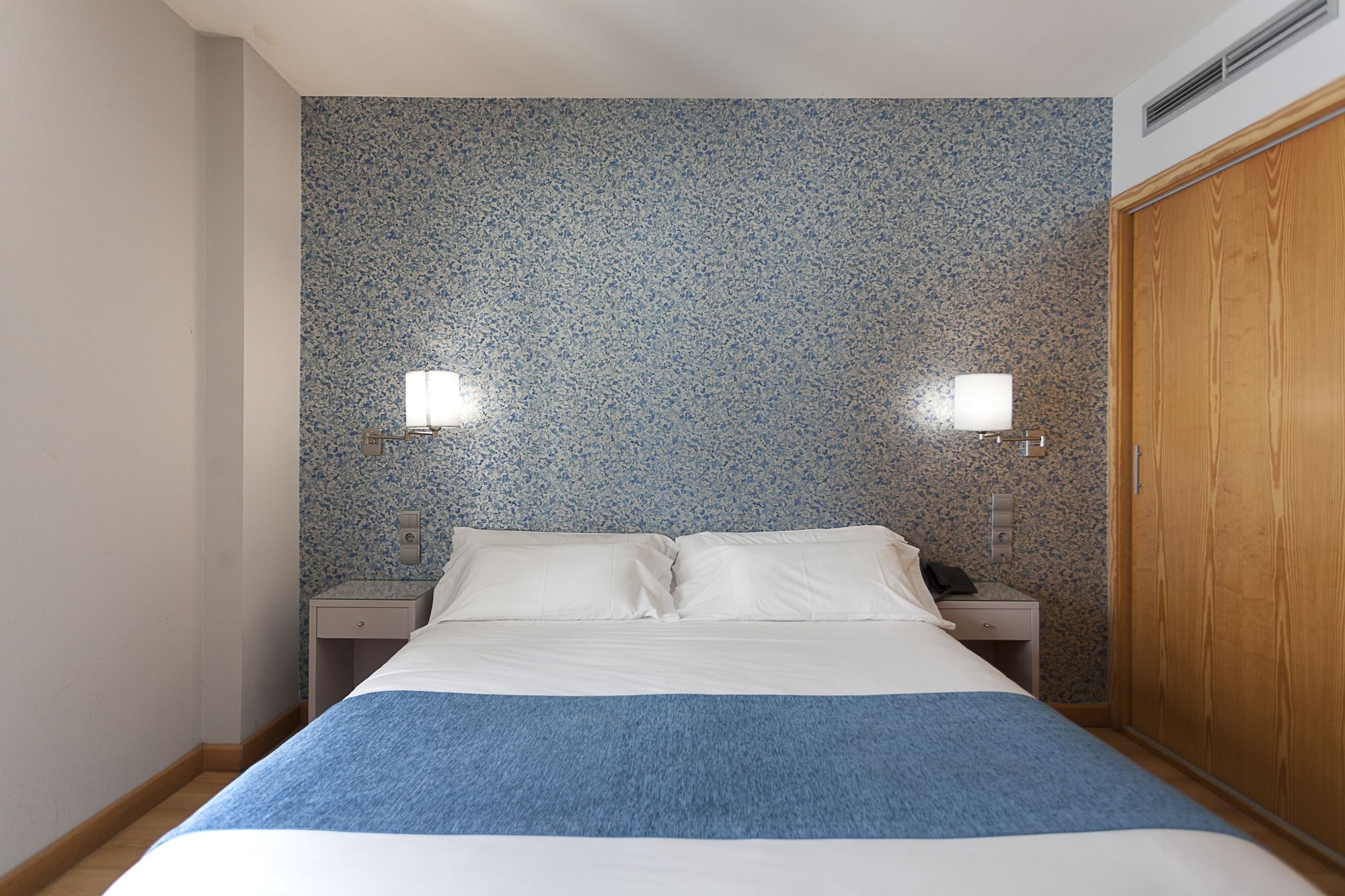 ROOM, DOUBLE BED, BALCONY