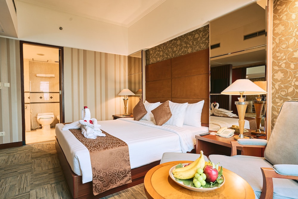 غرفة جونيور بسرير كينج، Horison Ultima Menteng Jakarta 3/5