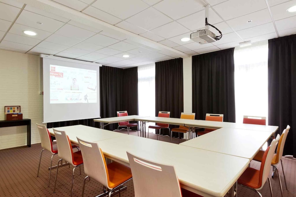 Ibis Aulnay Paris Nord Expo 38/44