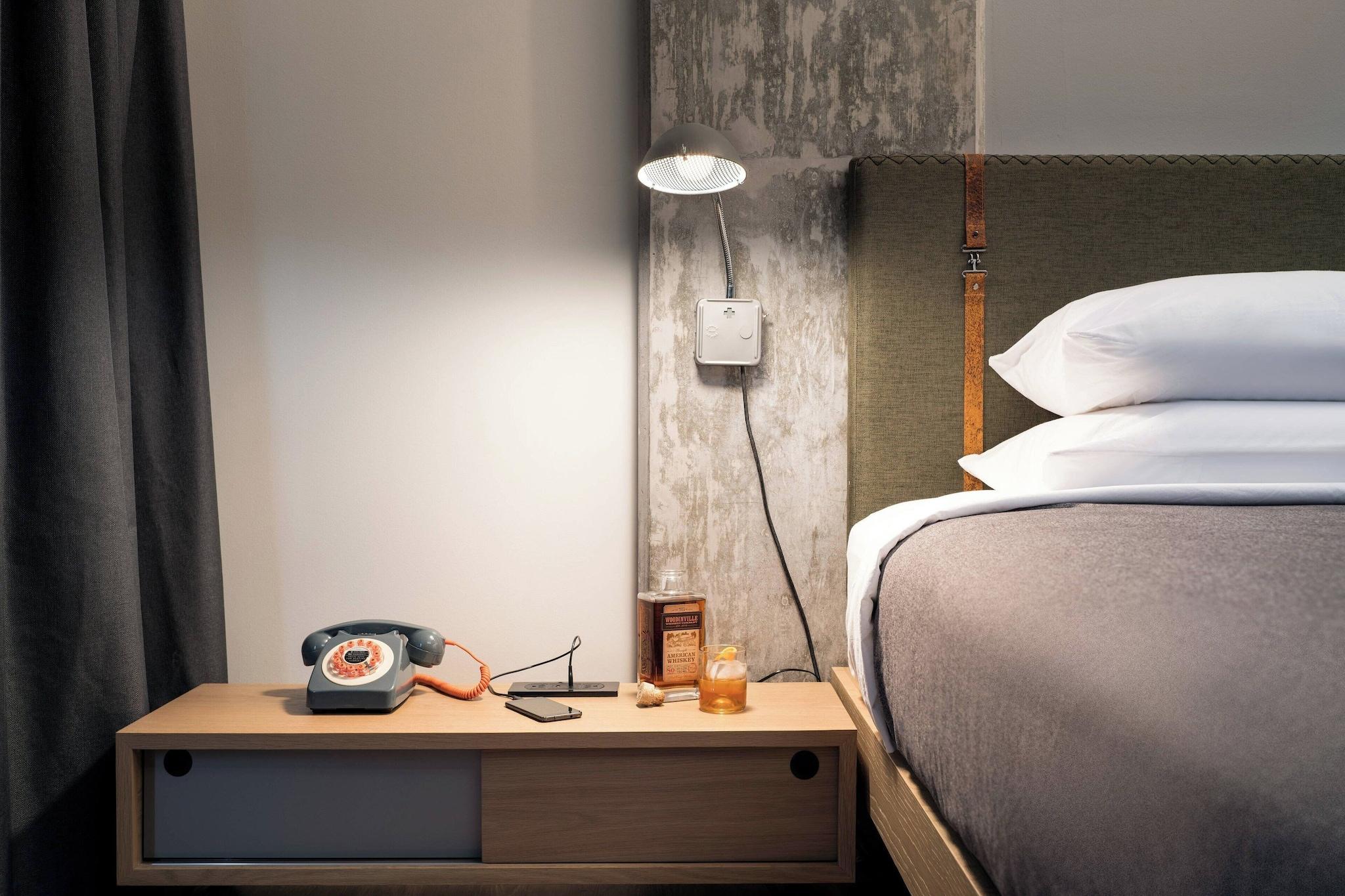 غرفة بسرير مزدوج لذوي الإعاقة، Moxy Seattle Downtown 6/10