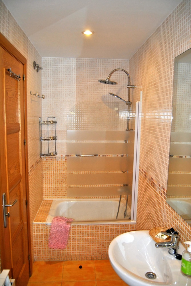 Apartahotel Collarubio 46/50