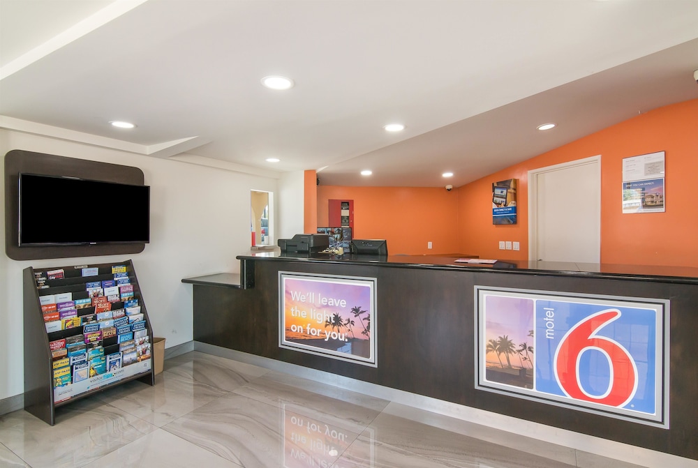 Motel6 South El Monte, CA - Los Angeles 7/44