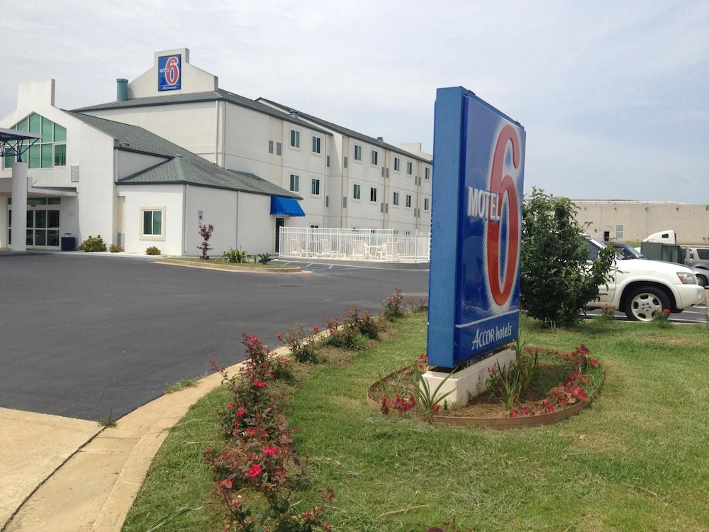 Motel6 Montgomery, AL - Airport 42/51
