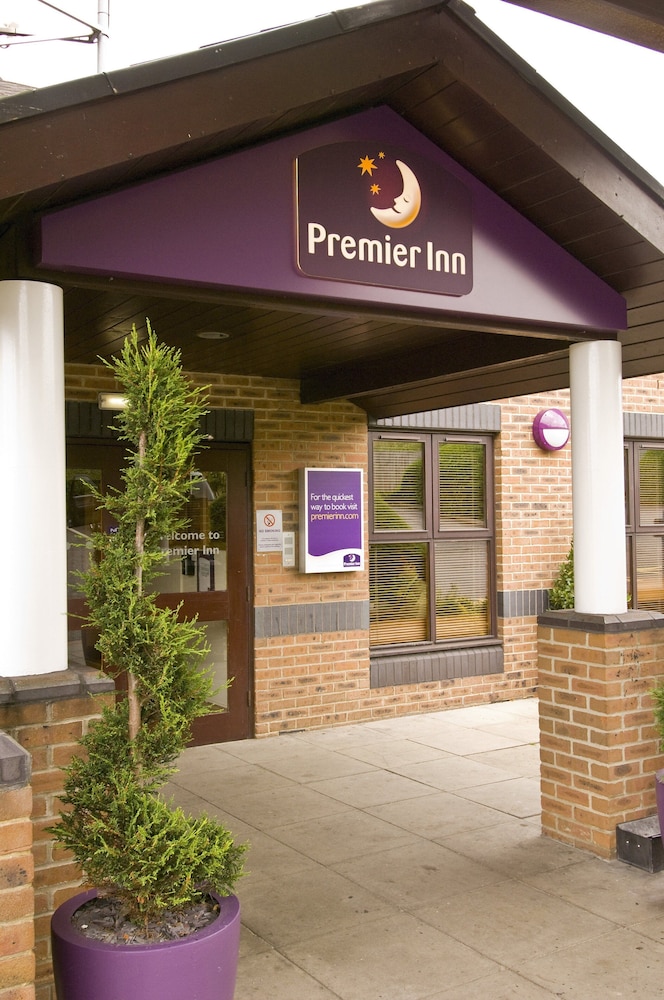 PREMIER INN HEMEL HEMPSTEAD WEST in DACORUM