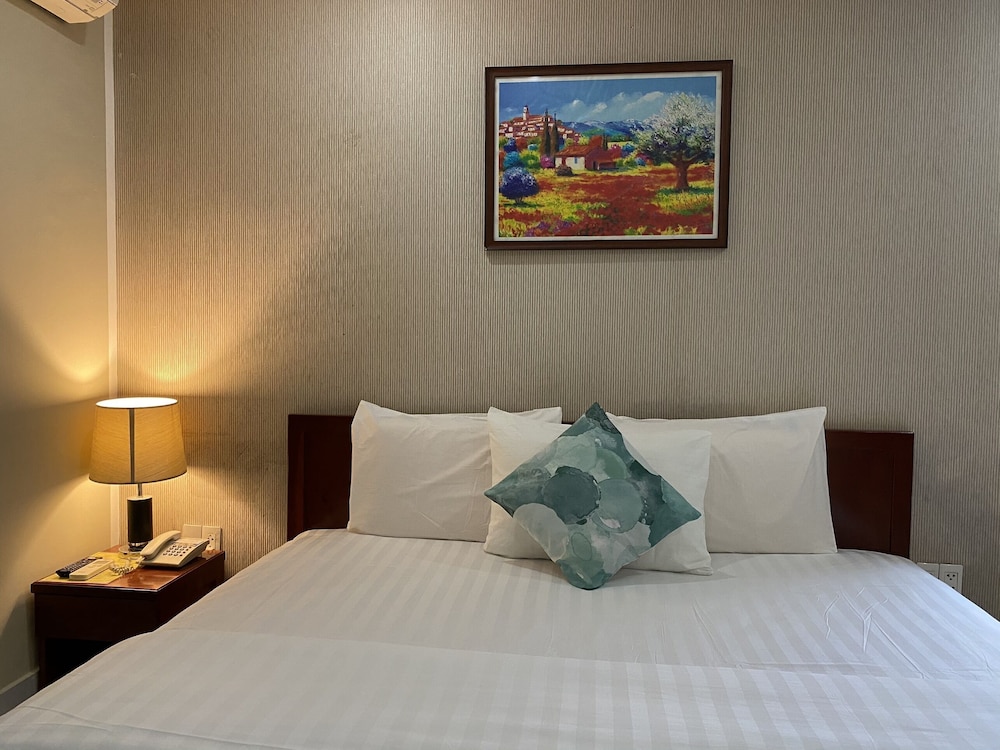 Mi Linh Hotel 17/62