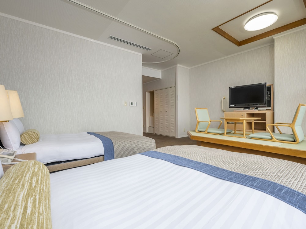 Kamenoi Hotel Kamogawa (ex. Kanpo no Yado Kamogawa) 24/67