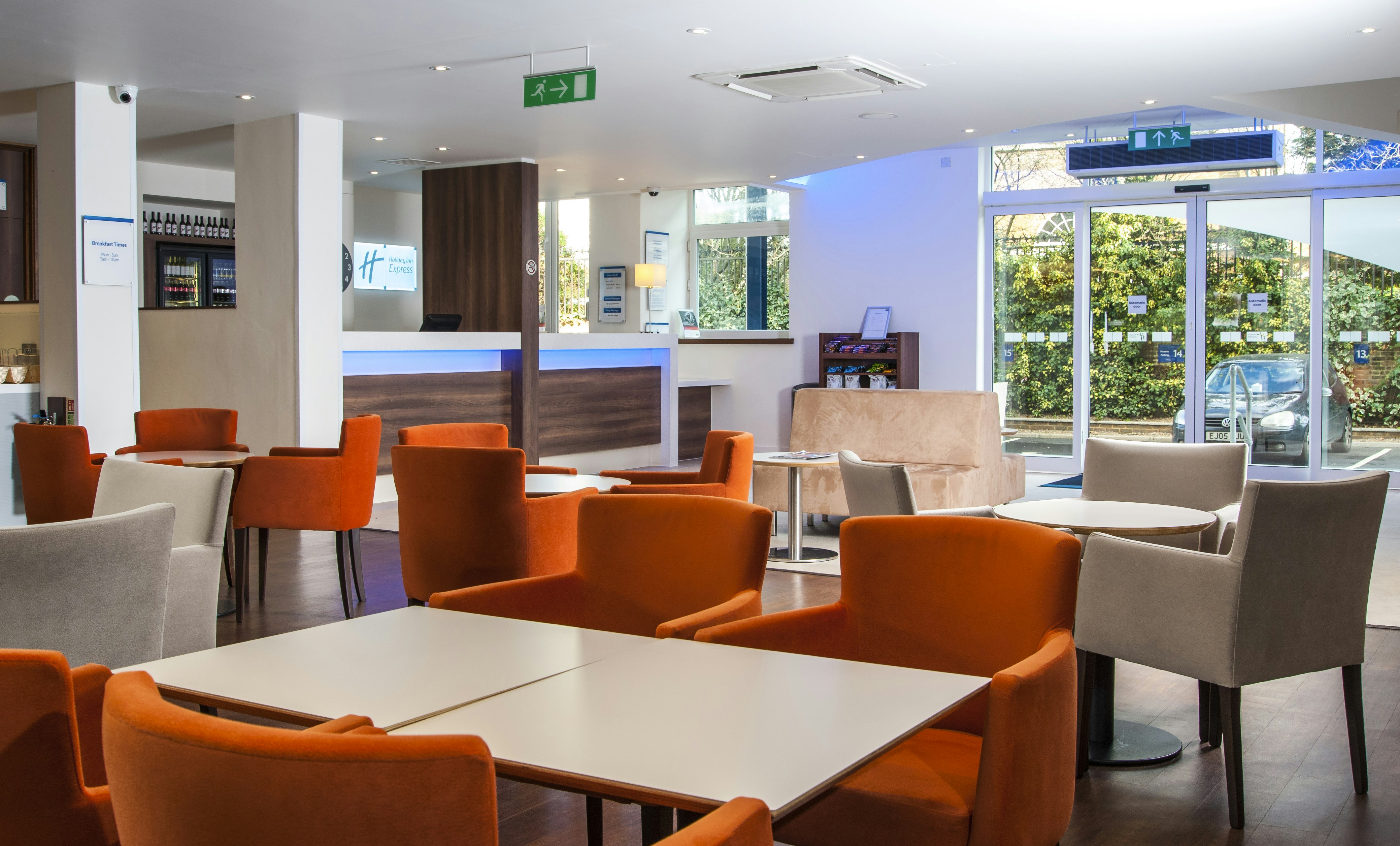 Holiday Inn Express London - Vauxhall Nine Elms 25/33