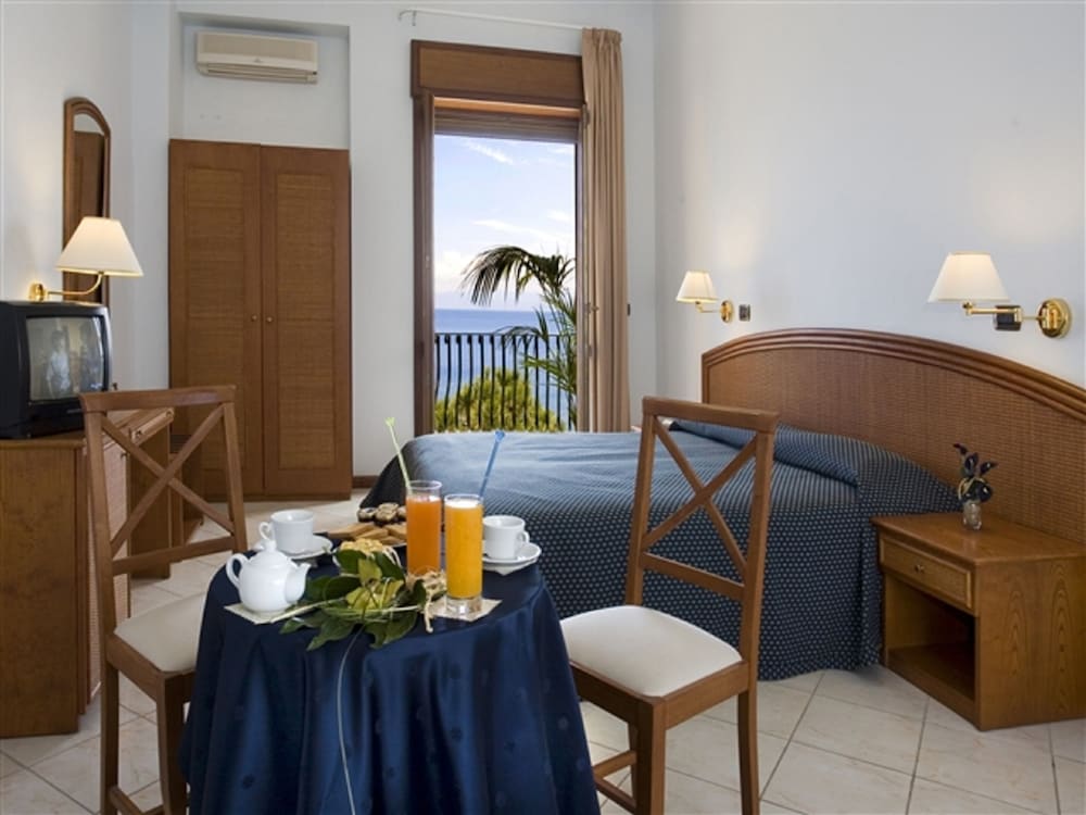 Riviera Lido Hotel 15/32
