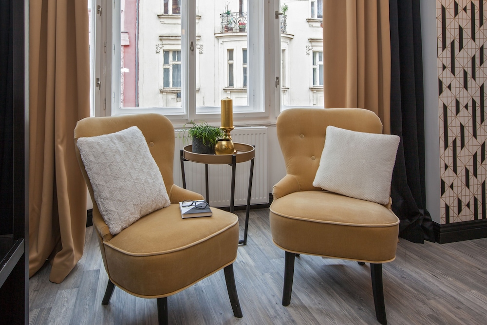 Golden Prague Rooms 31/48