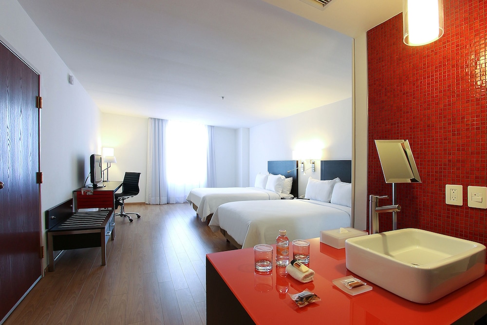 Fiesta Inn Express Naucalpan 14/77