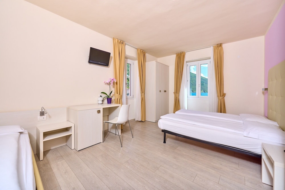 Hotel Geier 8/48