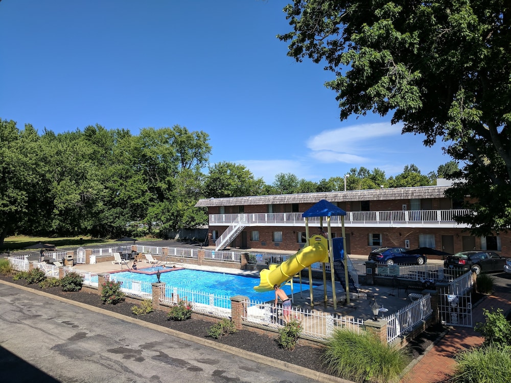 South Shore Inn 5/54