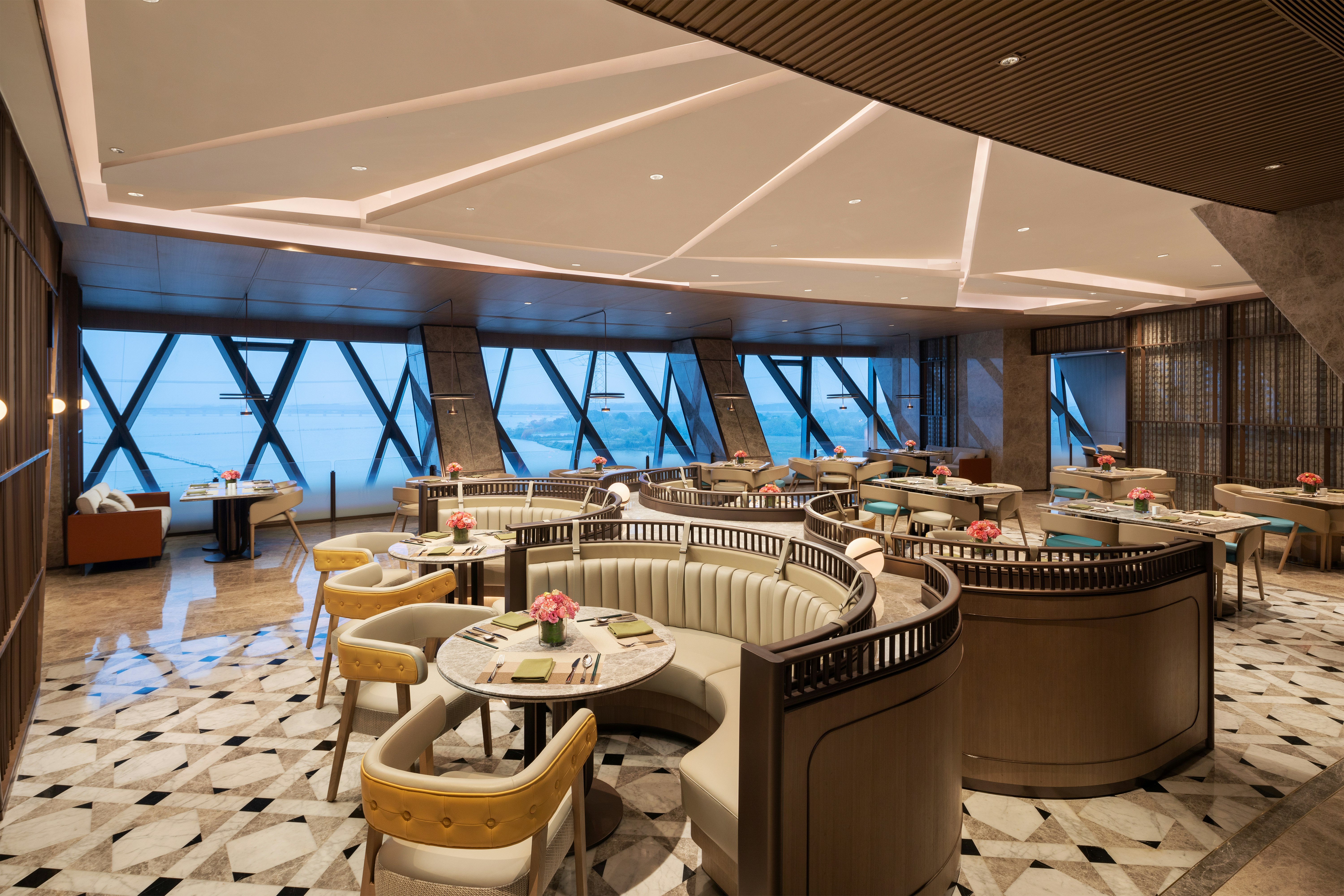 Hilton Huzhou Nanxun 17/19