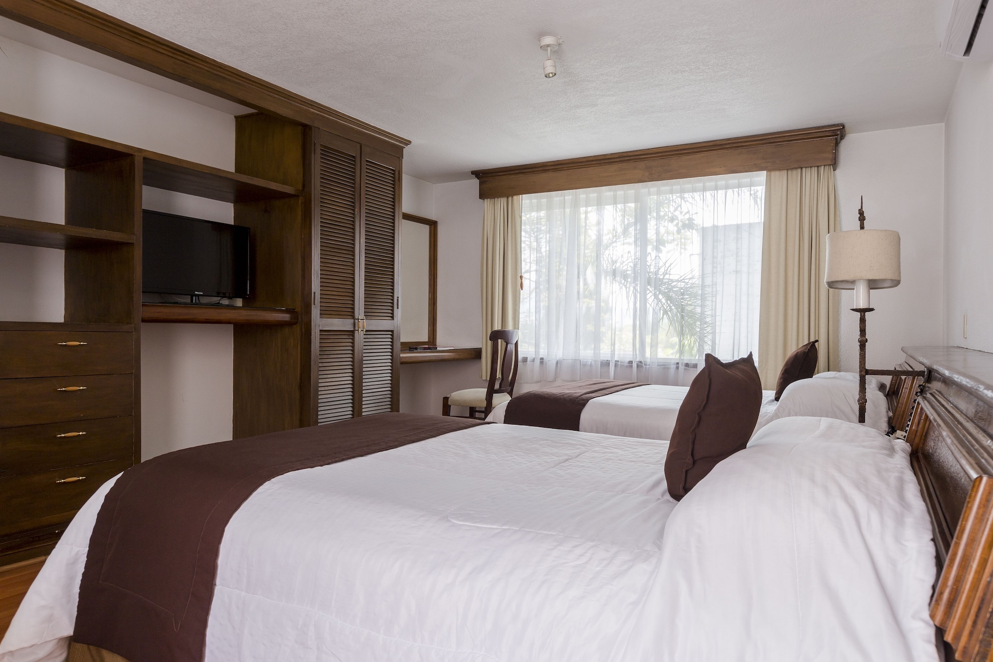 Standard, 2 Double Beds, Garden View