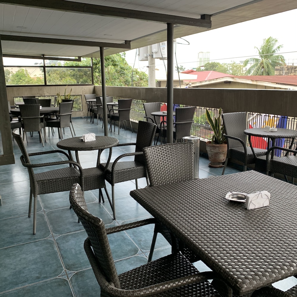 Cebu R Hotel Mabolo 42/54
