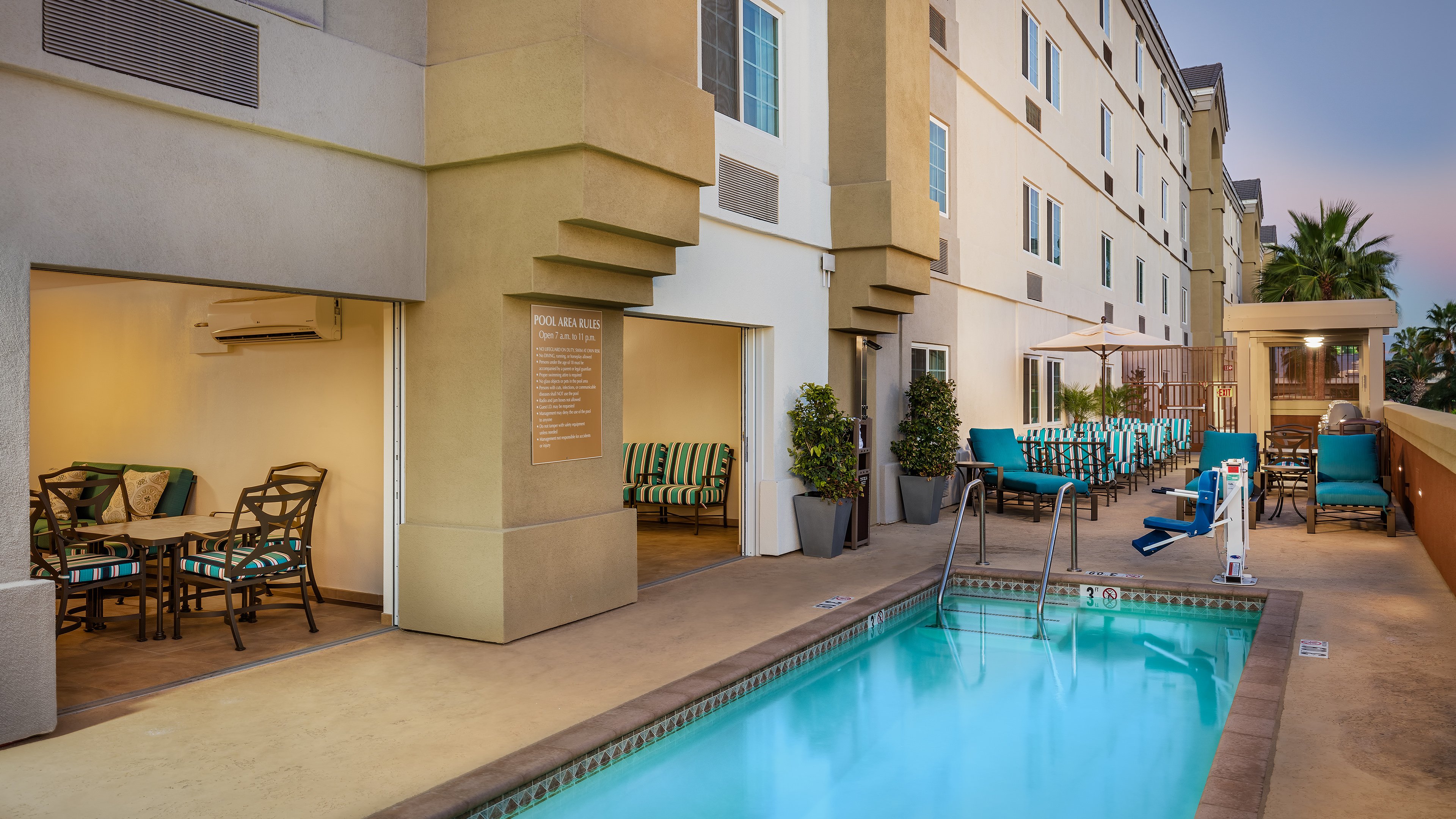 Candlewood Suites Anaheim - Resort Area in ANAHEIM - CA