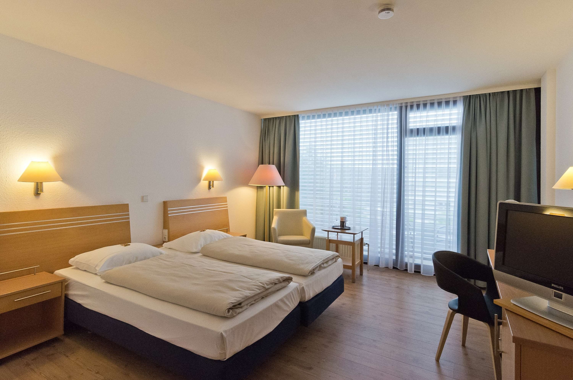 Superior, Twin Beds