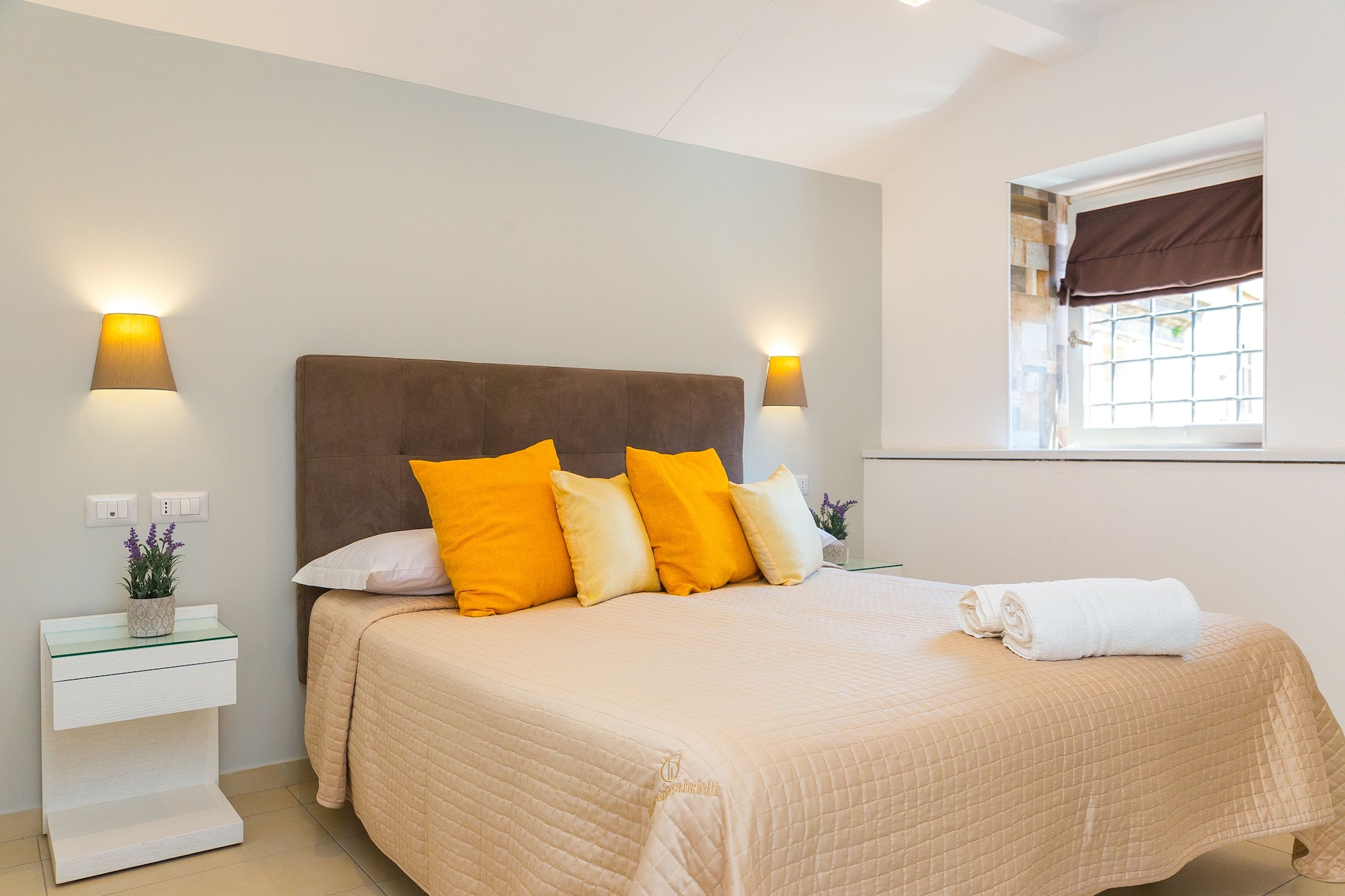 STANDARD, DOUBLE OR TWIN BED