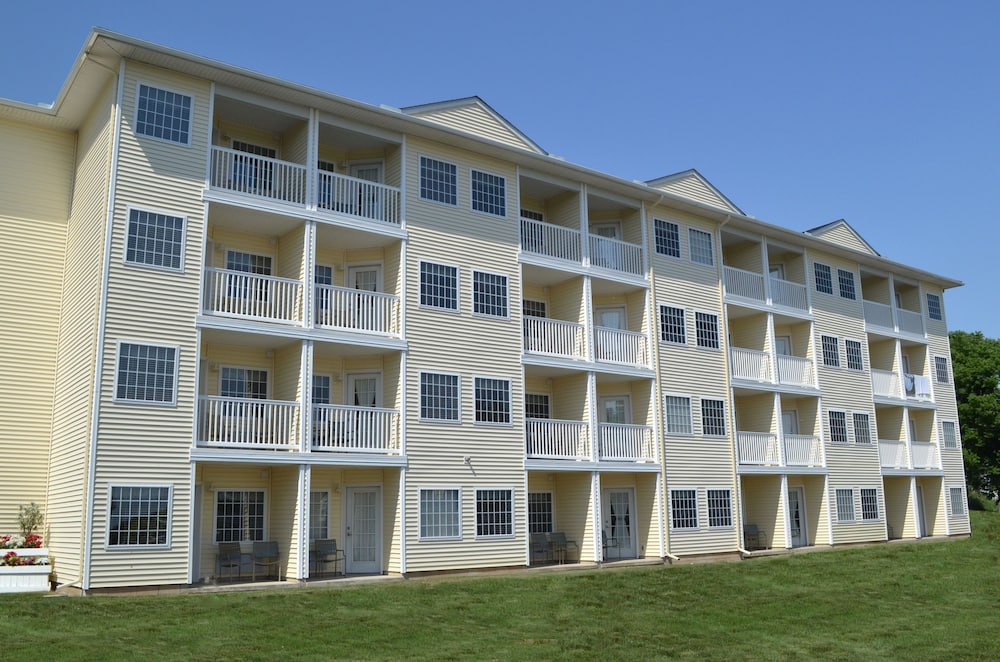 South Beach Resort Hotel 1/55