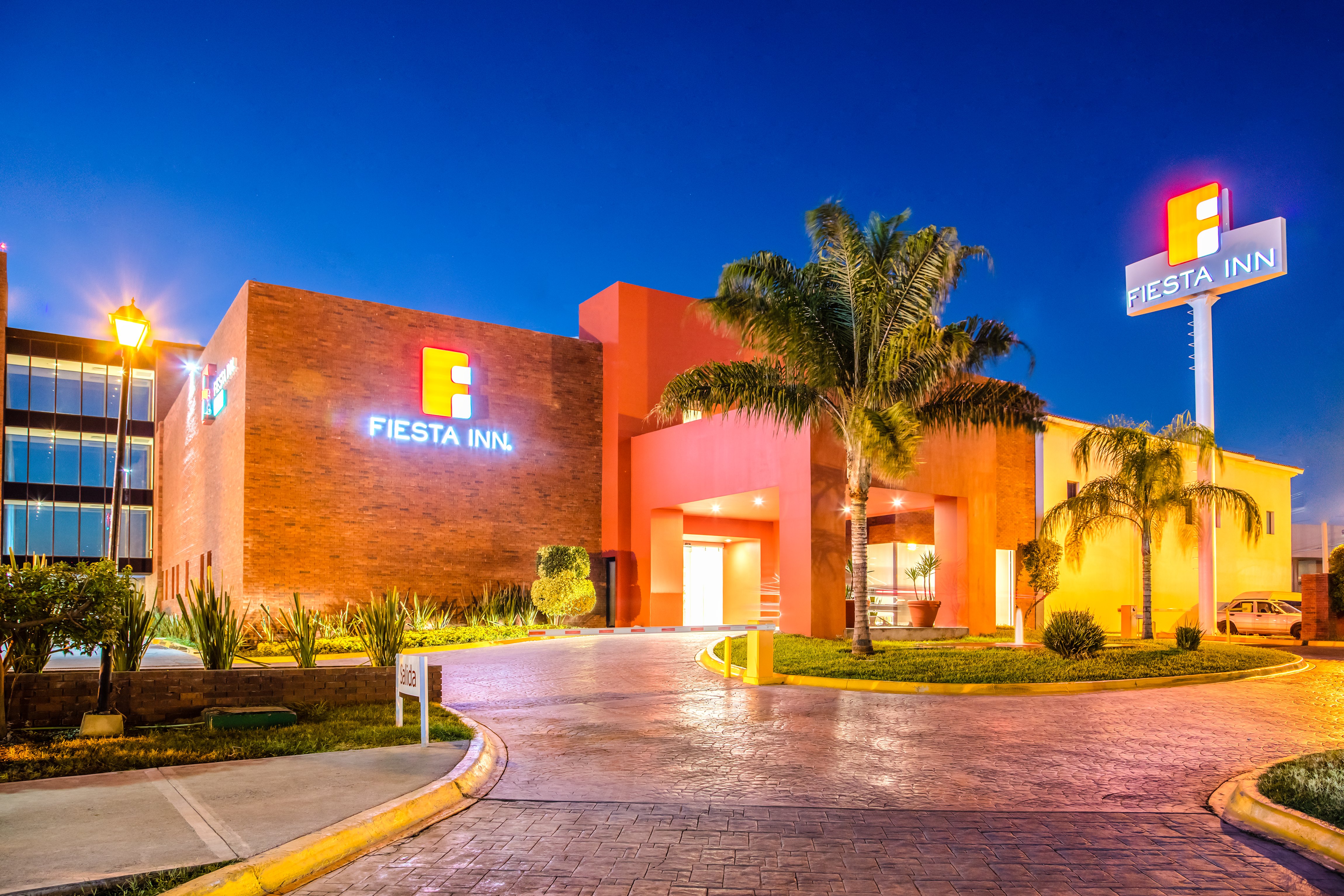 Fiesta Inn Monterrey La Fe 7/53