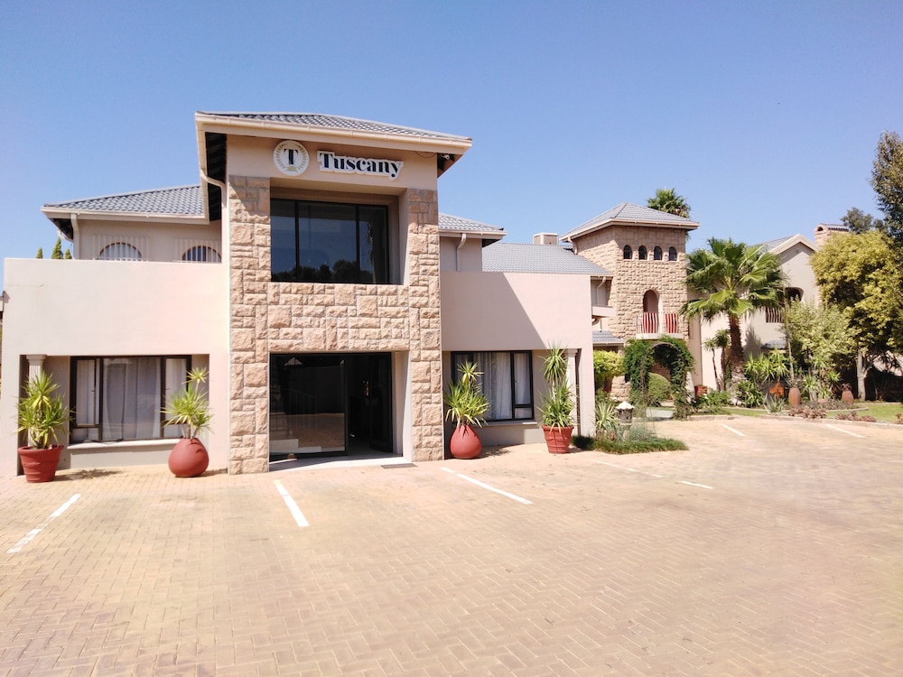Tuscany Boutique Hotel 5/50