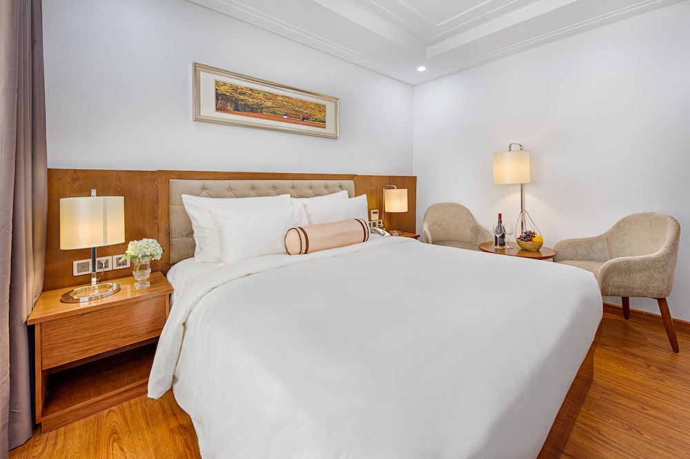 Paris Deli Danang Beach Hotel 34/80