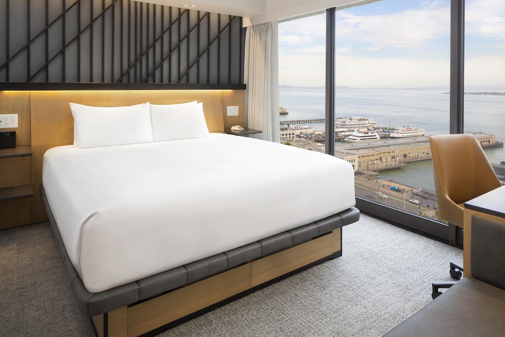 Hyatt Regency San Francisco 21/80