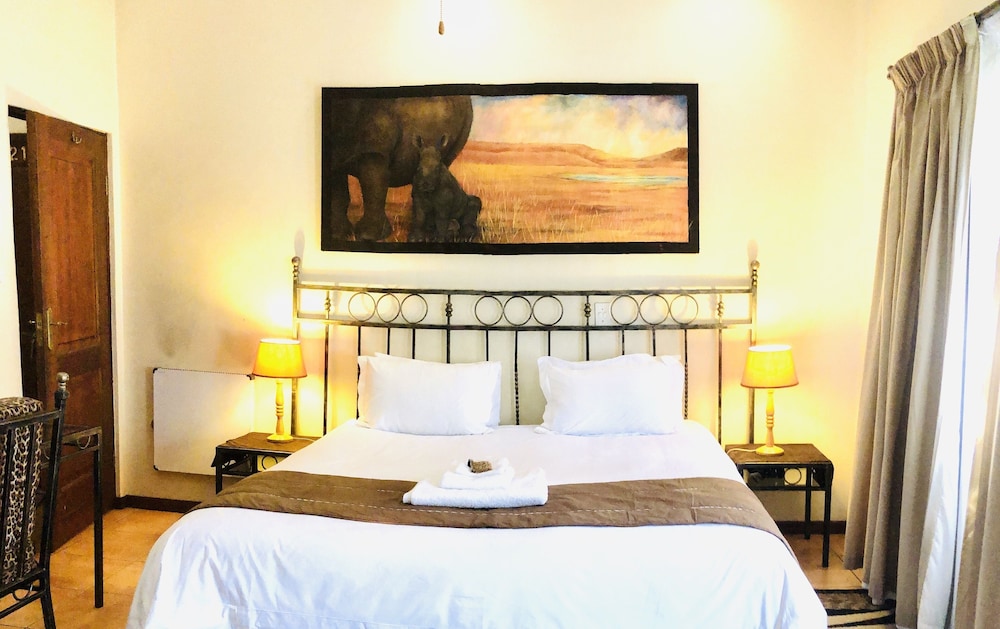 Clubview Guest House 3/40