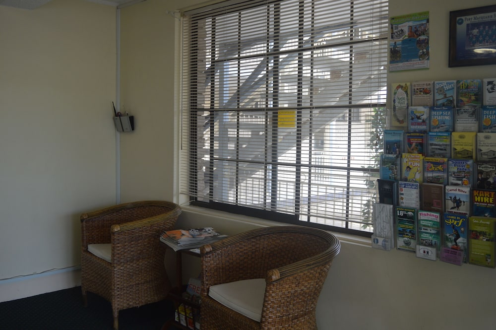 Excelsior Motor Inn 27/42