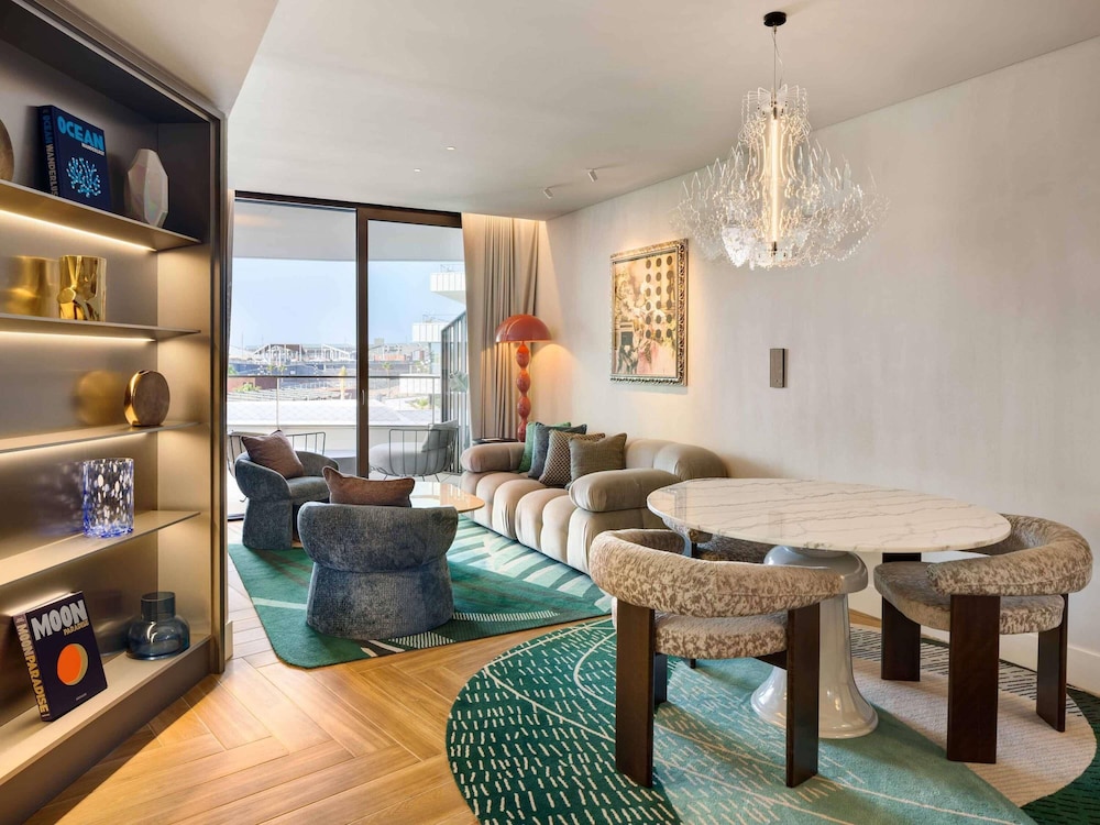 SLS Barcelona Hotel 43/60