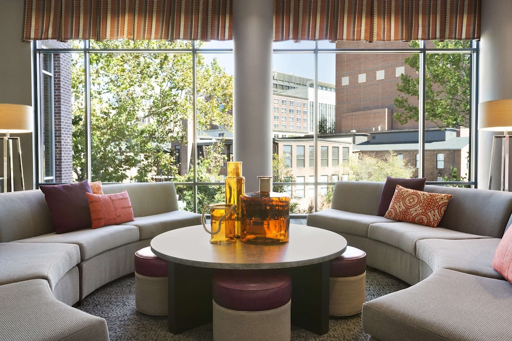 Embassy Suites By Hilton Greenville Downtown Riverplace 29/64