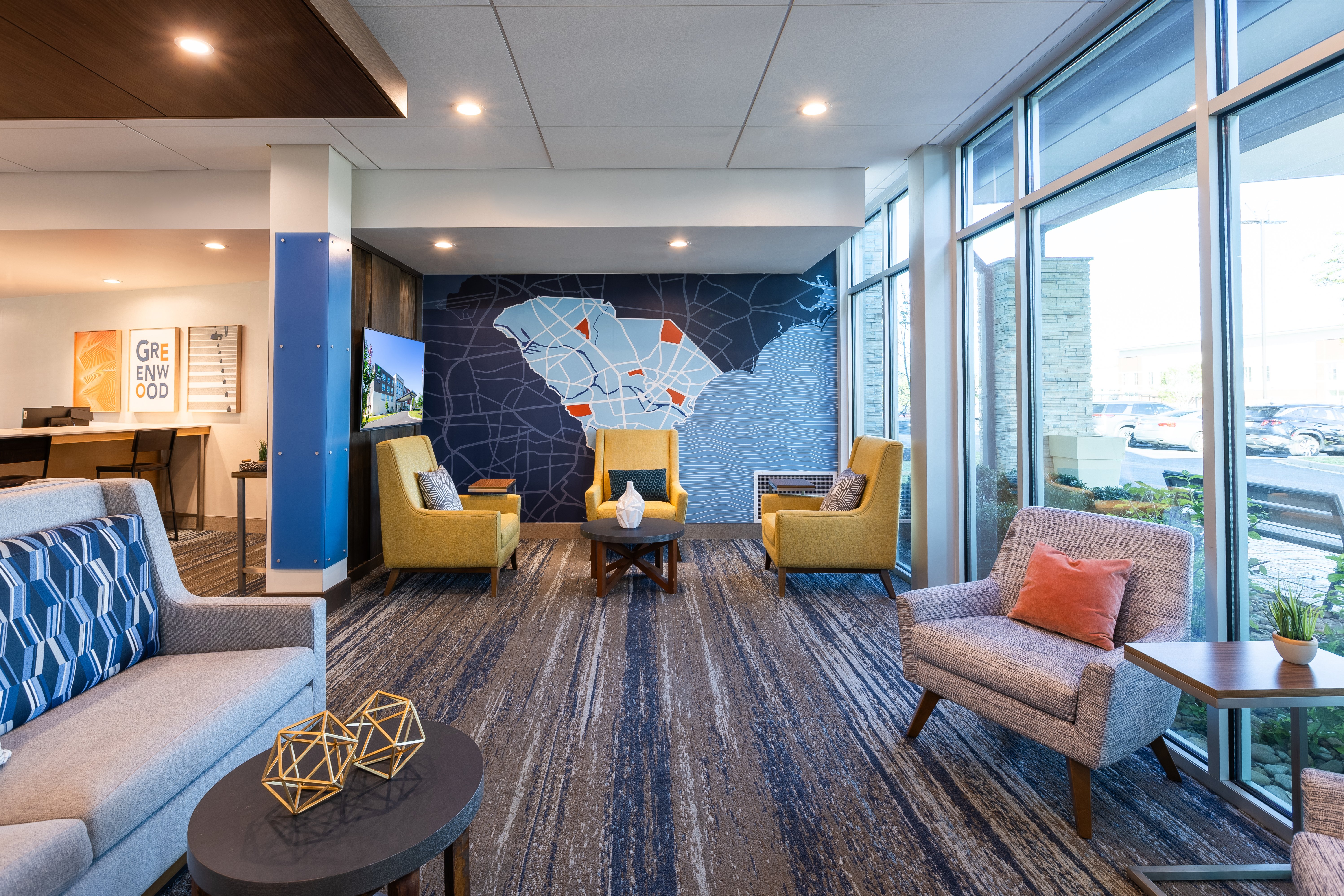 Holiday Inn Express Suites Greenwood Mall 47/67