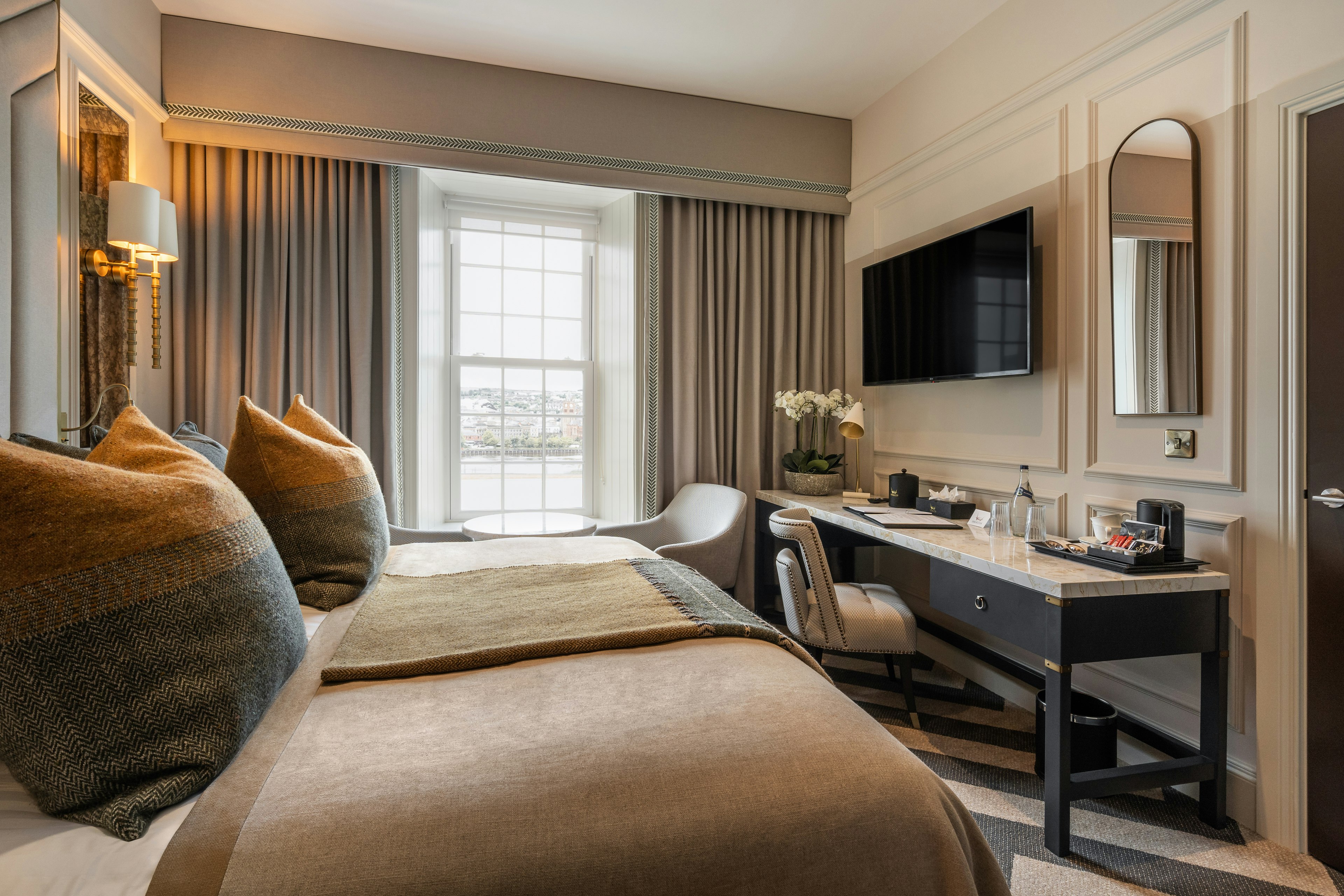 The Ebrington Hotel 13/24