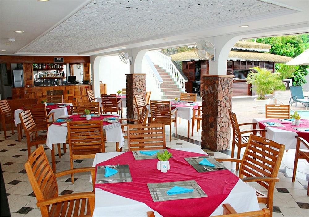 Le Relax Hotel and Restaurant 32/47