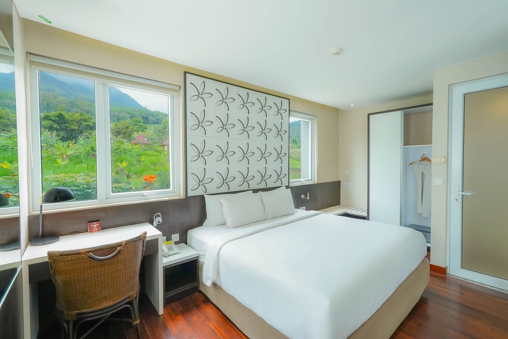 Amarta Hills Hotel And Resort 20/50