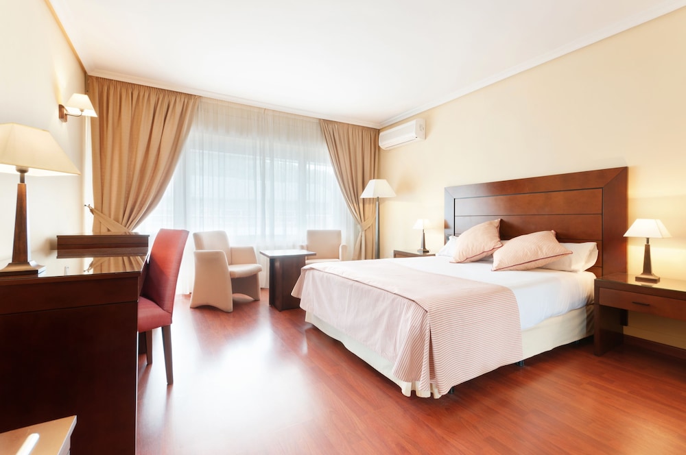 Nayade hotel 9/30