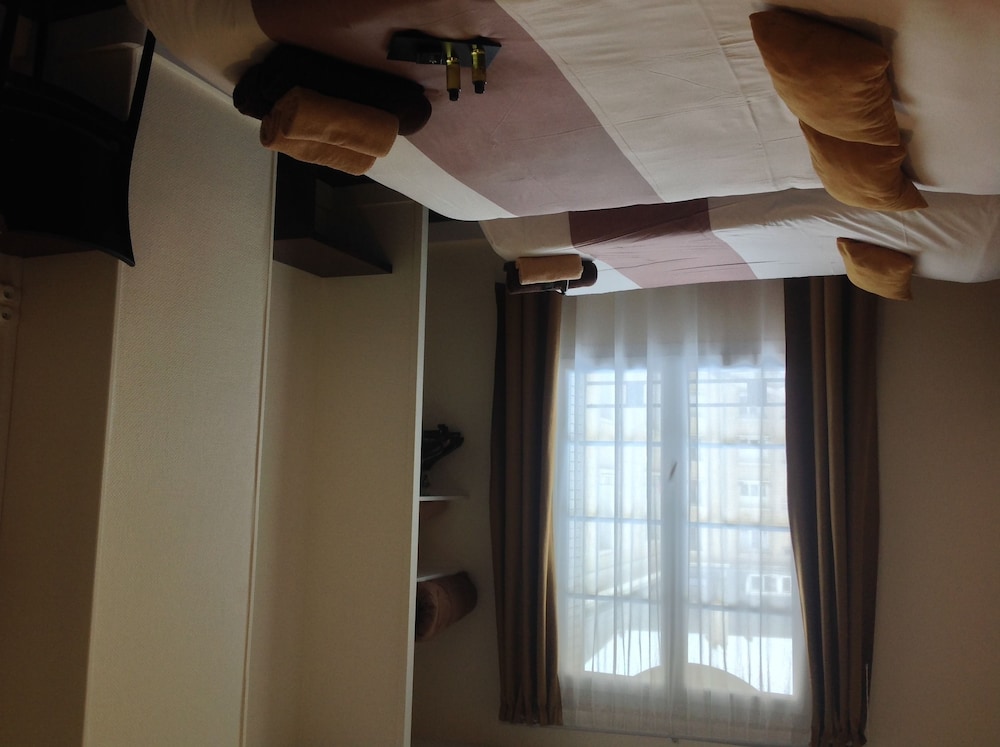 De La Paix Hotel 14/36
