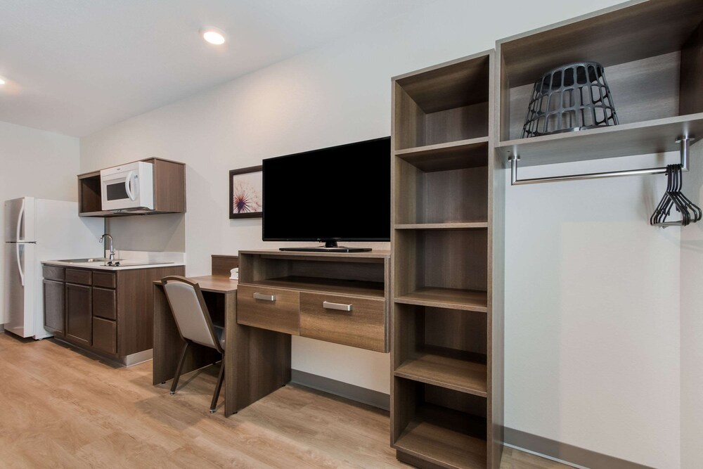 WoodSpring Suites Tamarac 34/50
